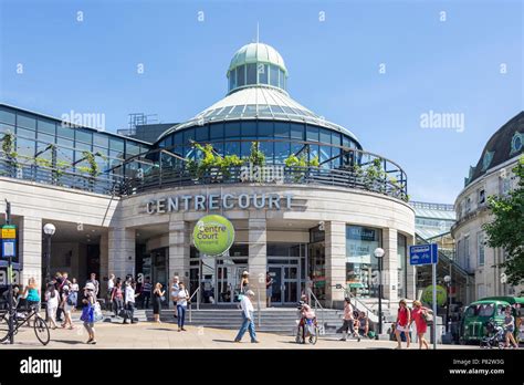 Wimbledon Centre Court High Resolution Stock Photography And Images Alamy