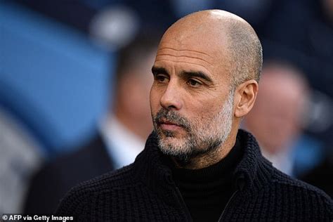 Pep Guardiola Hesitates After He S Quizzed On Whether He Ll Quit Man