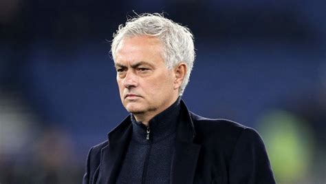 Bufera In Turchia Il Galatasaray Denuncia Mourinho Per Razzismo Dopo