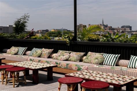 8 Unbelievably Cool Rooftop Restaurants in Louisville, KY - American Eats