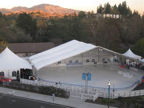 16 Bay Area Ice Skating Rinks To Visit This Holiday Season 2023