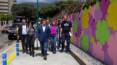 Inauguraron El Mural M S Grande De Chacao Flores De Mi Tierra