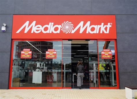 Fuenlabrada Ya Cuenta Con Una Tienda Mediamarkt Marr N Y Blanco