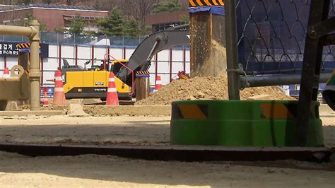 과천 건설현장서 굴착기에 노동자 사망중대재해법 조사