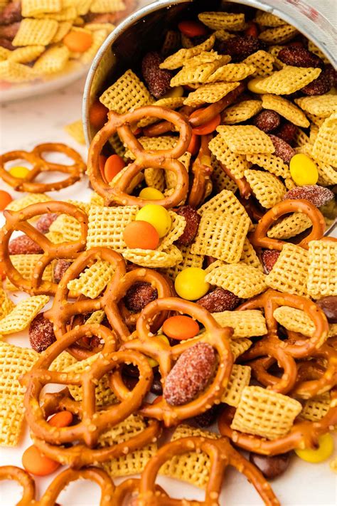 Best 16 Fall Snack Mixes For A Delicious Autumn Treat