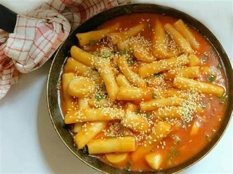 Resep TTEOKBOKKI 떡볶이 Without Gochujang oleh Astika Galuh Vitaloka