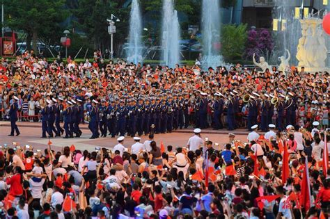 祝福祖国繁荣昌盛福州五一广场举行国庆升旗仪式 福州要闻 新闻频道 福州新闻网