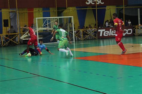 Estreia da 22ª edição da Copa TV Grande Rio de Futsal tem ginásio