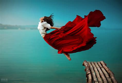 Original Levitation Photography Ideas You Should Try