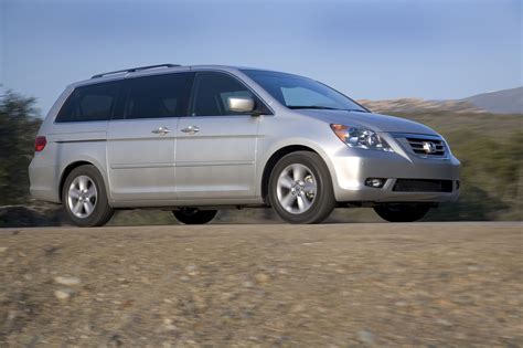 Honda Working on Hybrid System For Larger Vehicles, Possible Hybrid Minivan by 2011