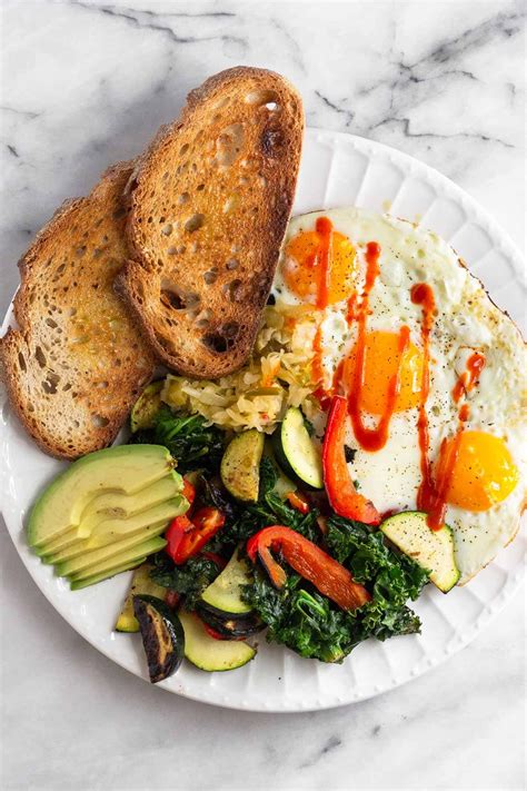 24 Healthy High-Protein Breakfast Recipes - Eat the Gains