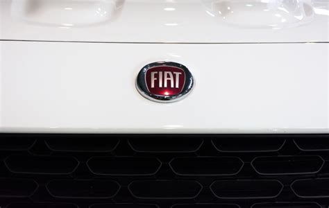 Fiat Car Emblem | Copyright-free photo (by M. Vorel) | LibreShot