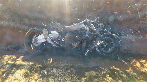 Moto Pega Fogo Ap S Batida E Piloto Morre Na Pr Em Engenheiro