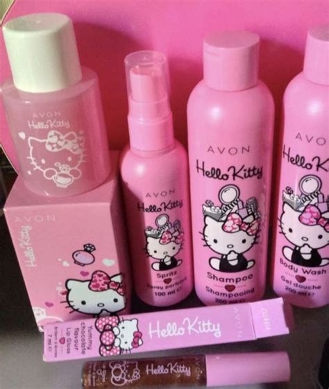 Pin By ҡ1ℓℓψ̈ ρɦσɱ3ƭ On 「ハローキティ♡」 Hello Kitty Makeup Hello Kitty