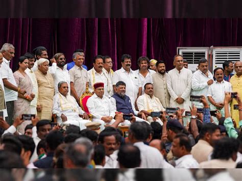 Karnataka Cabinet Oath Ceremony Dk Shivakumar Cm Siddaramaiah New Cabinet Ministers Name List