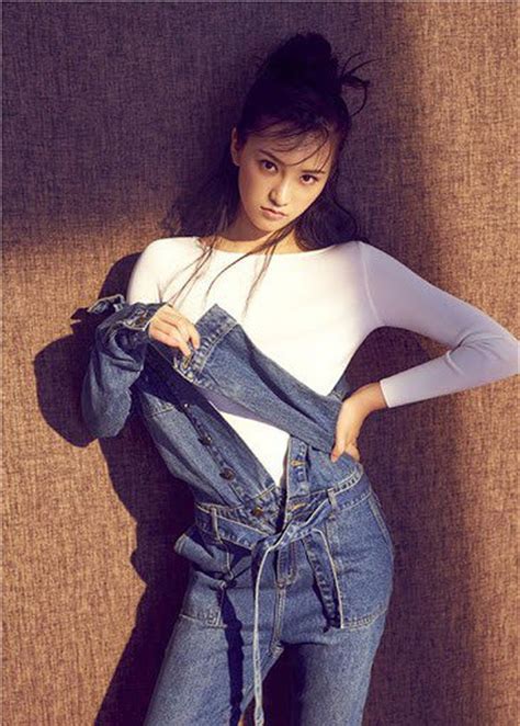 5 Hot girl nổi tiếng mạng xã hội Sắc đẹp và sự biến đổi