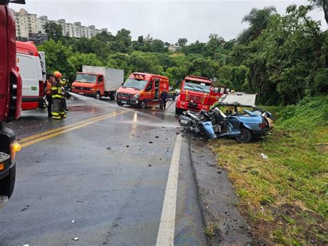 Jovem fica gravemente ferido em acidente na BR 470 em Bento Gonçalves