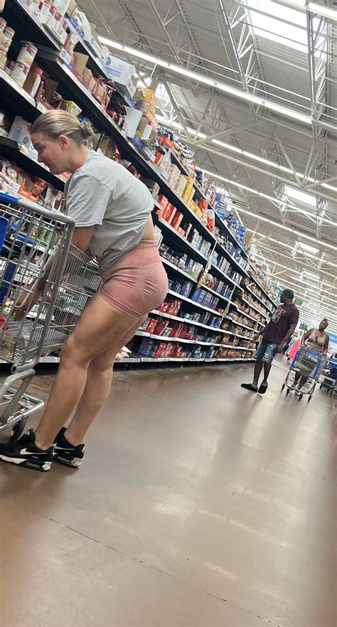 Bubble Butt Blond Milf Oc Spandex Leggings Yoga Pants Forum