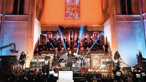 Watch KORN Performs Worst Is On Its Way In A Church