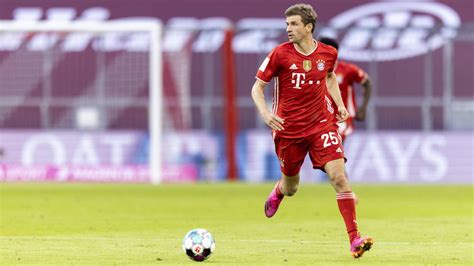 Champions League News Veteran Mueller Extends Bayern Contract