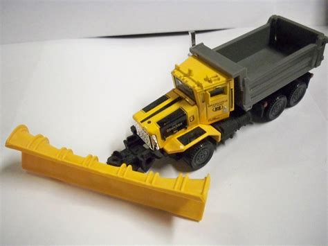 Oshkosh P Series Snow Plow Oshkosh P Series Snow Plow Flickr