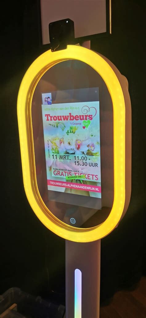 LED Photobooth Huren 3 Uur Onbeperkt Printen Voor 399