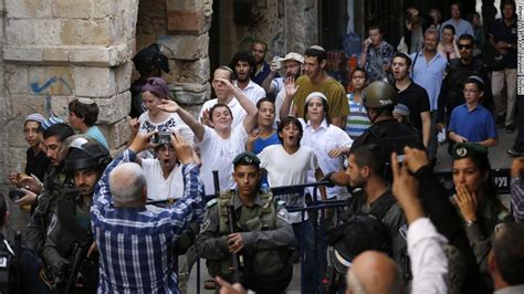 Youths Clash With Israeli Police At Al Aqsa Mosque Cnn