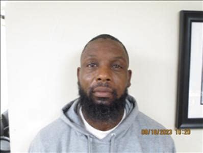 Tarvial Shantarus Moss A Registered Sex Offender In ATHENS GA 30601