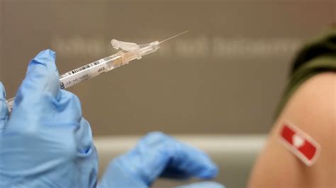 Gli Anziani Italiani Non Si Vaccinano Pi