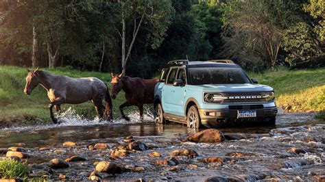 100 Ford Bronco Wallpapers