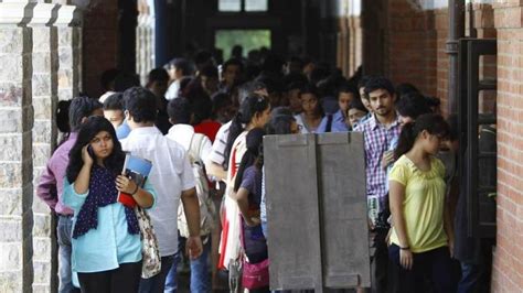 Du Merit List Live Du Admission First Cut Off List Released At Du