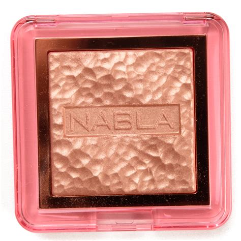 Nabla Cosmetics Amnesia Skin Glazing Highlighter Review Swatches