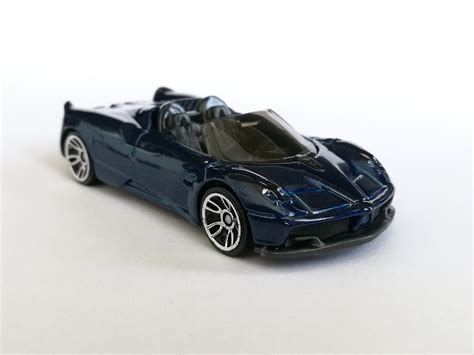 2020 Hot Wheels 17 Pagani Huayra Roadster 1 64 1 64 Hw Roadsters 5 5