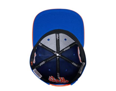 Pro Standard MLB New York Mets Retro Classic Logo Snapback Hat – NYCMode