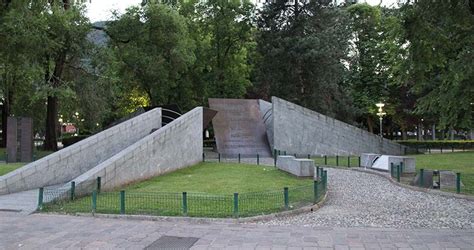 MONUMENTO ALLA RESISTENZA COMO