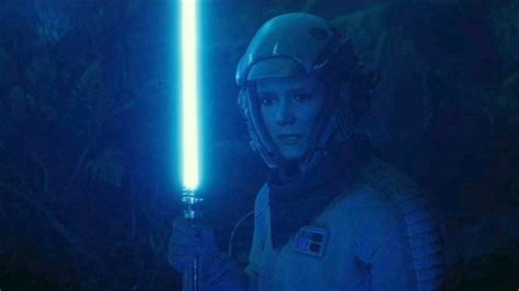 Close Up Look At Princess Leia S Lightsaber In Star Wars The Rise Of