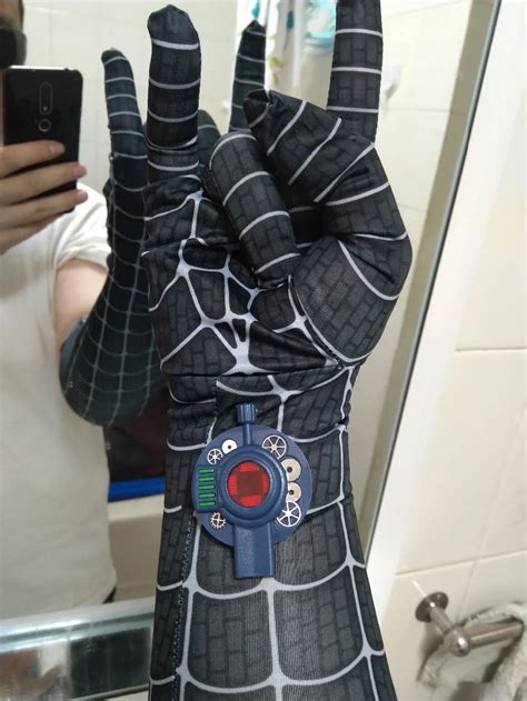 Adult Amazing Spiderman Shooter With Spiderman Gloves Cosplay Halloween Props In Costume Props