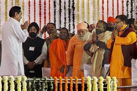 Kamal Nath Takes Oath Madhya Pradesh CM Ends 15 Year Old BJP Rule News18