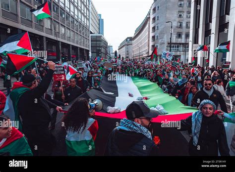 Palestine Action Protest Hi Res Stock Photography And Images Alamy