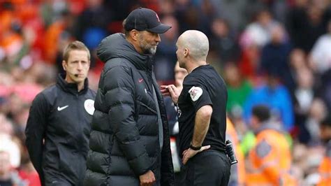 Klopp Urges Liverpool To Keep Pressure On After Win At Leicester