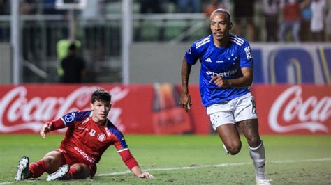 Cruzeiro Supera Libertad No Paraguai Athletico Pr Vence O Racing Em