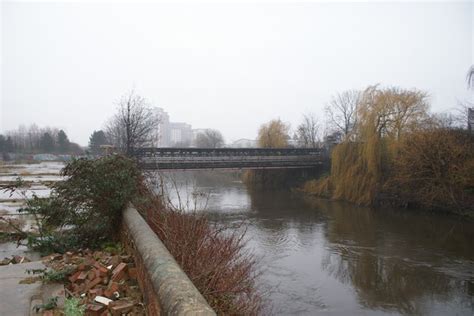 Disused Bridge Over River Aire Rick Carn Cc By Sa 2 0 Geograph