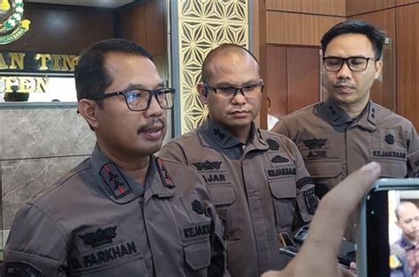 Kejati Tahan Tersangka Korupsi Rp6 1 Miliar Di Bank Banten Duitnya