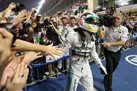 Vidéo Lewis Hamilton sacré champion du monde de Formule 1 lors du