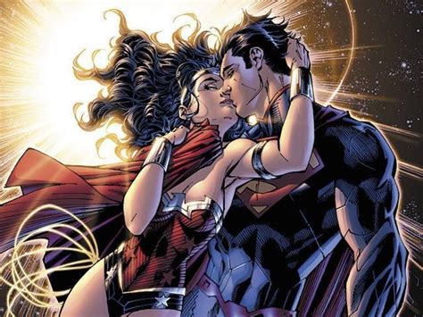 Superman and Wonder Woman's New 52 Romance Erased From Continuity