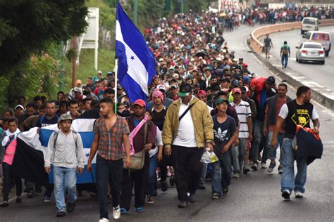 Honduran Migrant Caravan Grows To 4 000 Amid Spike In U S Border Crossings