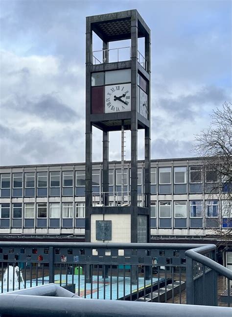 Stevenage Town Clock February 2024 Andy Steele Cc By Sa 2 0