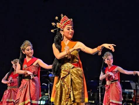 Singapore Traditional Dance