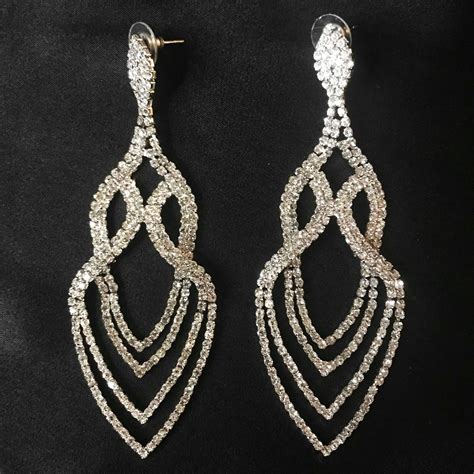 Hairstyle & show day jewellery choices — KOMPAK