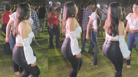 Wow Que Bellas Damas De Tierra Caliente Disfrutando Del Baile En El